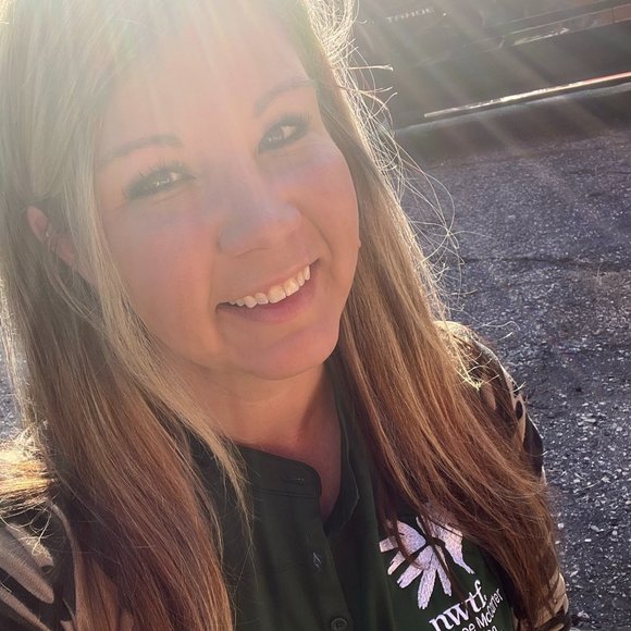 Meet your Posher, Billie - Picture 2 of 3